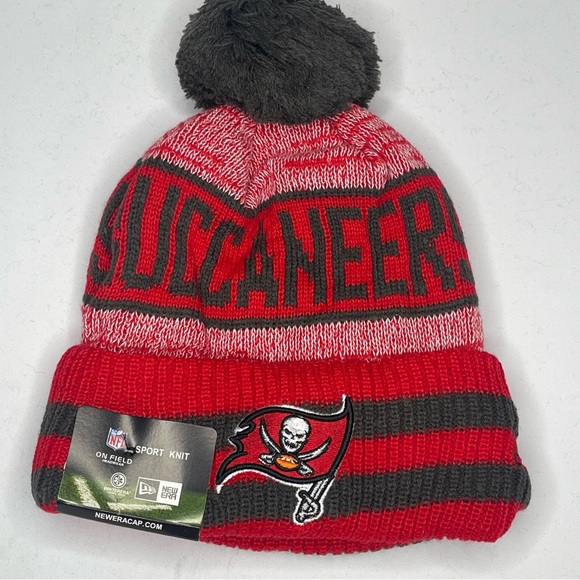 Tampa Bay Buccaneers beanie hat - Picture 1 of 4